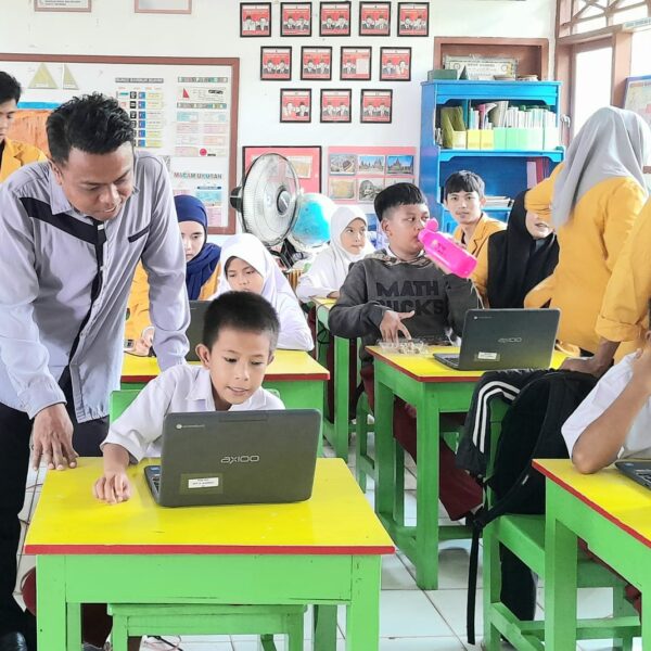 Pelatihan Komputer Persiapan ANBK oleh HIMSI UNIPOL