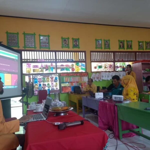 Pelatihan Pembuatan Soal Ujian Interaktif