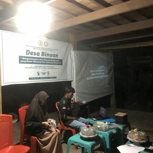 Pengenalan Microcontroller oleh HIMATIKOM UNIPOL kepada Masyarakat