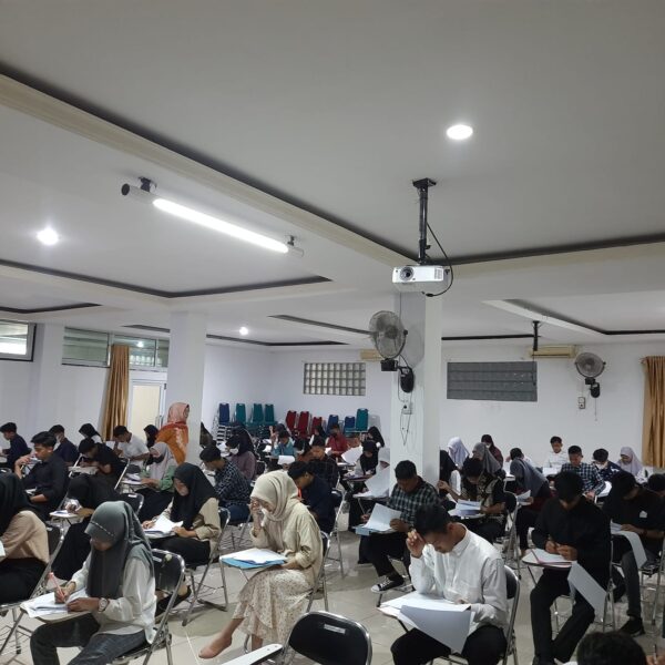 Seleksi PMB Gelombang 1 Unipol Tahun 2023