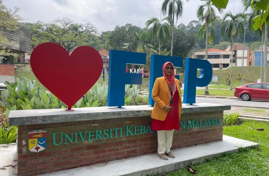 Rektor Unipol Mengunjungi Universiti Kebangsaan Malaysia Dalam Rangka Benchmarking Program Studi Manajemen Universitas Lamappapoleonro