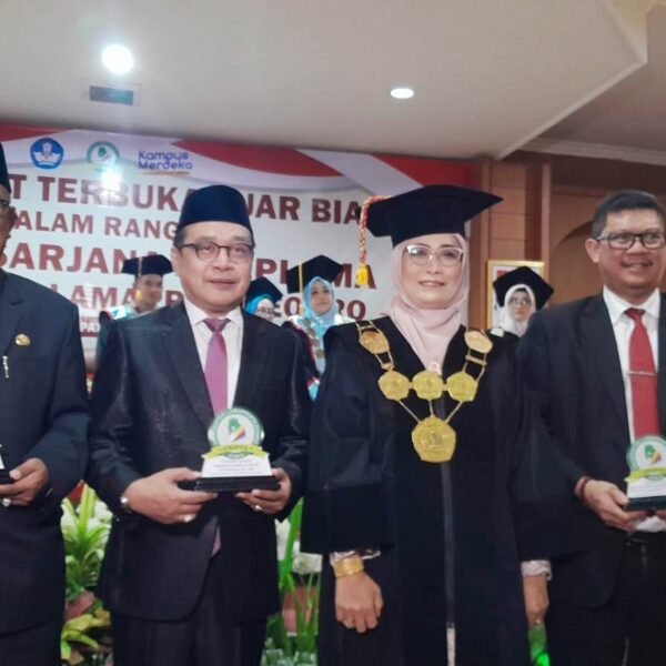 Wisuda Sarjana dan Diploma Unipol Tahun 2023