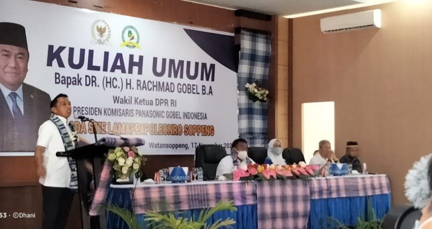 Rahmat Gobel Beberkan Kiat Kiat Dalam Mencapai Sukses di Hadapan Mahasiswa Lamappapoleonro