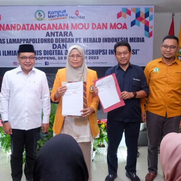Penandatanganan MoU dan MoA Unipol dengan Herald Indonesia Media