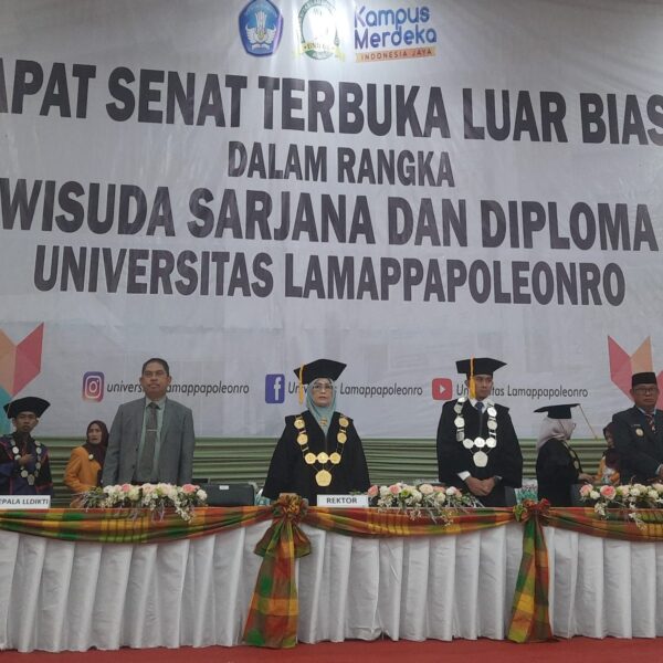 Wisuda Sarjana dan Diploma Unipol Tahun 2024