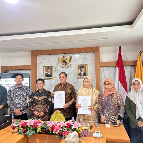 Pendampingan Peningkatan Mutu Unipol Menuju Akreditasi Unggul Oleh Prof. Dr. Achmad Nurmandi,M.Sc