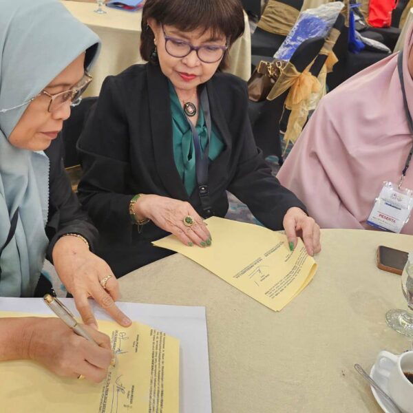 Bangun Jejaring Nasional, Unipol dan UNIPI Teken MoU Penguatan Tridharma