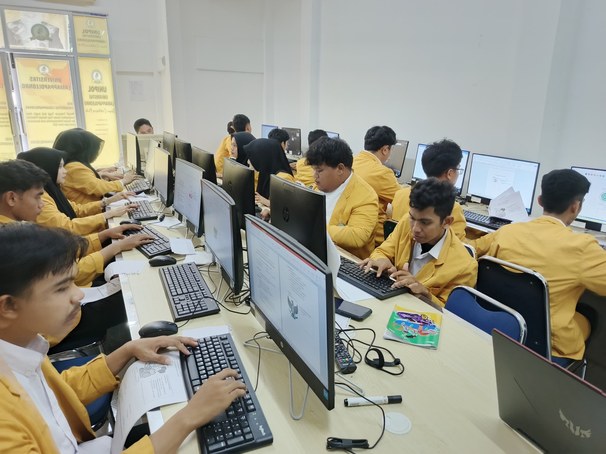 Persiapkan Mahasiswa Unggul, UNIPOL Gelar Seleksi Ketat KKN Magang TA 2024/2025